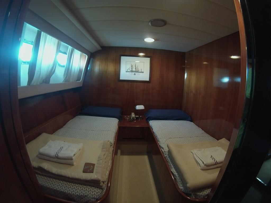 Riviera Boat Resort La Spezia Oda fotoğraf